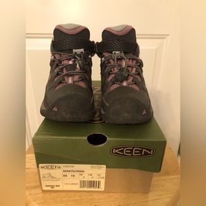 Keen Hiking Shoes for Kids Size US 10